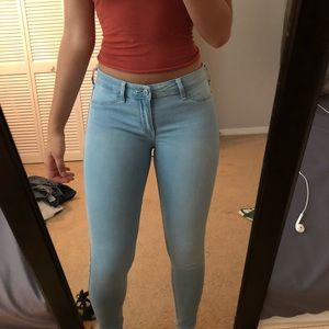 Hollister LightWash Skinny Jeggings